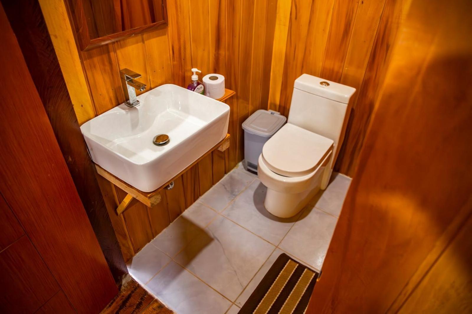 Tronco Tambopata Adventure Hotel ปูแอร์โต มัลโดนาโด ภายนอก รูปภาพ