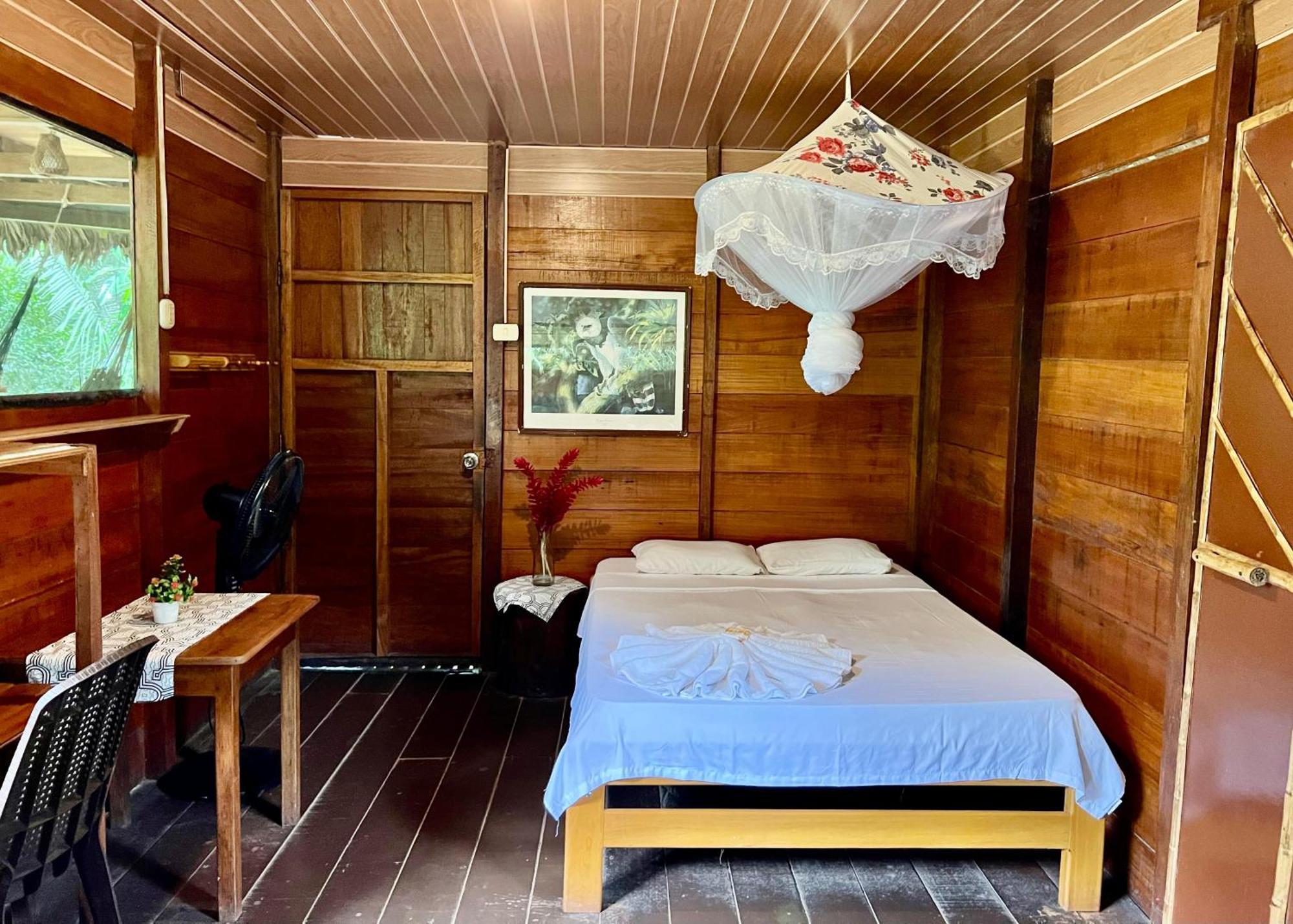 Tronco Tambopata Adventure Hotel ปูแอร์โต มัลโดนาโด ภายนอก รูปภาพ