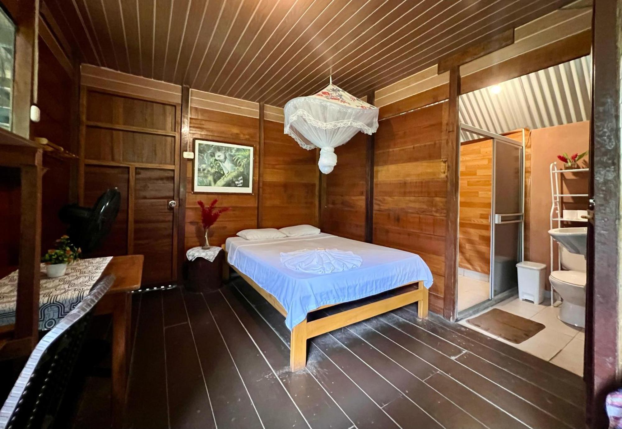 Tronco Tambopata Adventure Hotel ปูแอร์โต มัลโดนาโด ภายนอก รูปภาพ